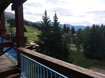 Vue générale sur la montagne ou vue sur la montagne depuis l'appartement