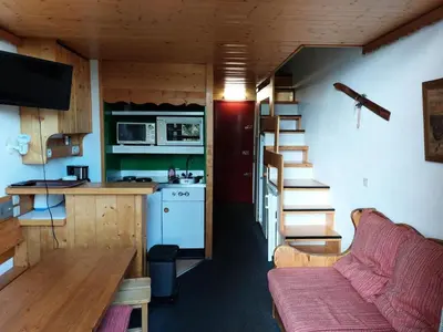 Cuisine ou kitchenette dans l'établissement Résidence Archeboc - Studio 4 personnes à Arc 1800 proche des pistes dans le village de Charmettoger MAE-2130