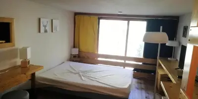 Un ou plusieurs lits dans un hébergement de l'établissement Résidence Aiguille Grive Bat I - Duplex pour 5 personnes à Arc 1800 dans le village de Charmettoger, skis aux pieds MAE-8630