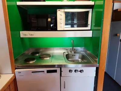 Cuisine ou kitchenette dans l'établissement Résidence Archeboc - Appartement en duplex pour 6 personnes à Arc 1800 proche des pistes dans le village de Charmettoger MAE-2694