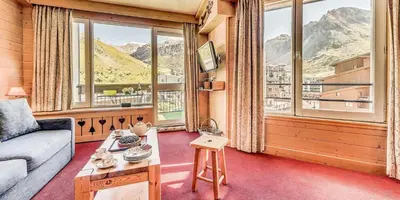 Vue générale sur la montagne ou vue sur la montagne depuis l'appartement