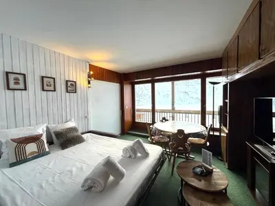 Un ou plusieurs lits dans un hébergement de l'établissement Appartement T2 lumineux, balcon sud, proche pistes - FR-1-641-71