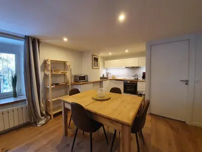 Cuisine ou kitchenette dans l'établissement Appartement Gentiane de 85m2 avec sauna à 10 min des pistes