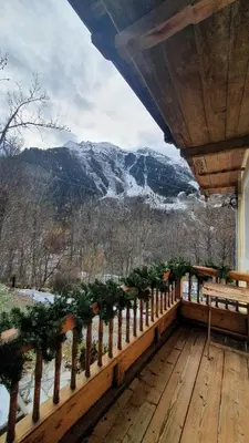 Vue générale sur la montagne ou vue sur la montagne depuis l'appartement