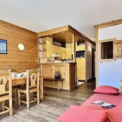 Résidence Le Bec Rouge - Appartement de charme 3 pièces 8 personnes à Tignes ski aux pieds et proche des commerces dans le quartier du Lac MAE-1993