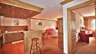 Coin salon dans l'établissement Chalet Les Alpes