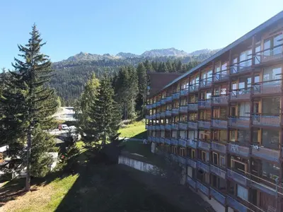 Vue générale sur la montagne ou vue sur la montagne depuis l'appartement