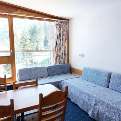 Résidence Belles Challes - Studio 4 personnes à Arc 1800 skis aux pieds et proche des commerces dans le village du Charvet MAE-2115