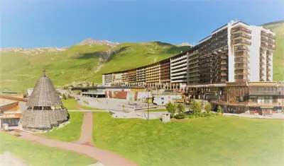 Vue générale sur la montagne ou vue sur la montagne depuis l'appartement