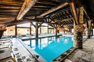Piscine de l'établissement Résidence Les Alpages de Chantel - maeva Home - Appartement duplex 3 Pièces 6 Personnes - Sélection MAE-1638 ou située à proximité