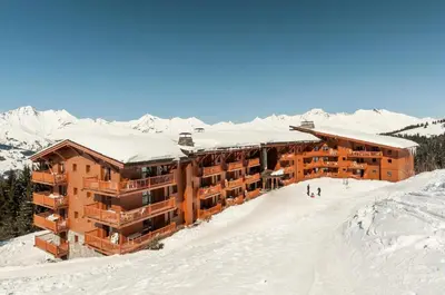 Vue générale sur la montagne ou vue sur la montagne depuis l'appartement