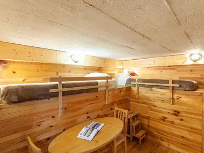 Un ou plusieurs lits dans un hébergement de l'établissement Holiday Home Le Cafetan - Les Chartreux by Interhome