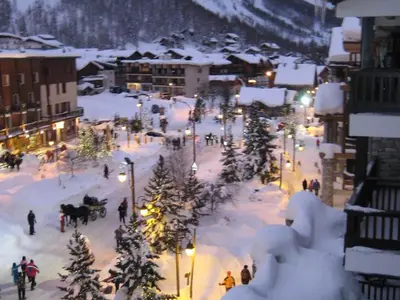 L'établissement Studio confort avec balcon, centre Val-d'Isère - FR-1-518-122 en hiver