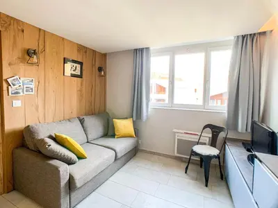 Télévision ou salle de divertissement dans l'établissement Studio cabine au pied des pistes, animaux acceptés - FR-1-502-286