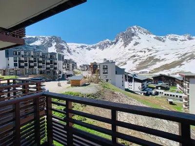 Vue générale sur la montagne ou vue sur la montagne depuis l'appartement