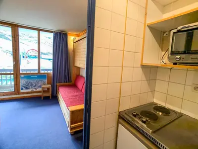 Cuisine ou kitchenette dans l'établissement Studio au pied des pistes avec balcon - Animaux acceptés - FR-1-502-342