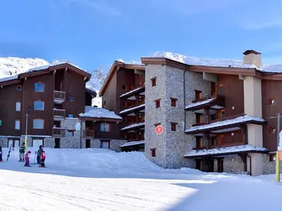 L'établissement Studio rénové 2019 · Ski aux pieds · Balcon · 4 pers - FR-1-181-1997 en hiver