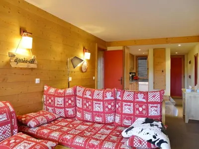 Coin salon dans l'établissement Appartement chaleureux au pied des pistes, 7 personnes - FR-1-181-2020