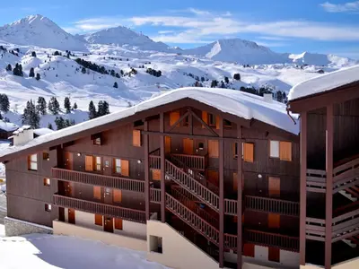 Vue générale sur la montagne ou vue sur la montagne depuis l'appartement