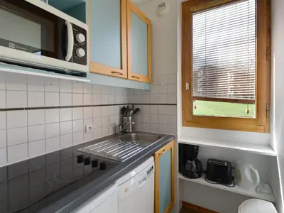 Cuisine ou kitchenette dans l'établissement Studio divisible 4 pers · Accès pistes · Animaux admis · Belle Plagne - FR-1-181-2083