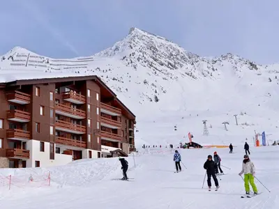 L'établissement Appartement confortable accès pistes - Animaux bienvenus - WIFI gratuit - FR-1-181-2098 en hiver