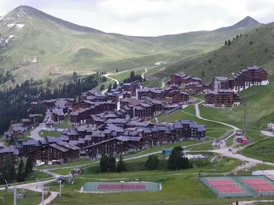 Vue générale sur la montagne ou vue sur la montagne depuis l'appartement