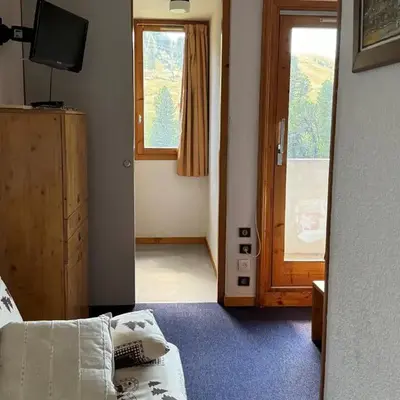 Studio fonctionnel avec balcon - Accès direct aux pistes - Animaux admis - FR-1-181-2273