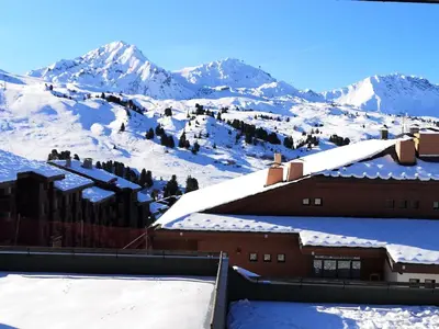 Vue générale sur la montagne ou vue sur la montagne depuis l'appartement