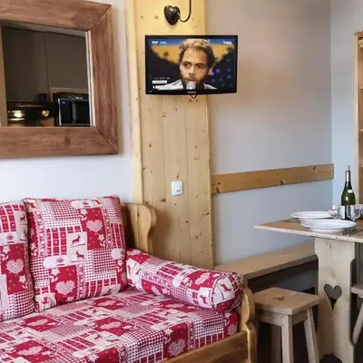 Appartement rénové · Pied des pistes · Animaux admis · Parking · 5 pers - FR-1-181-2136