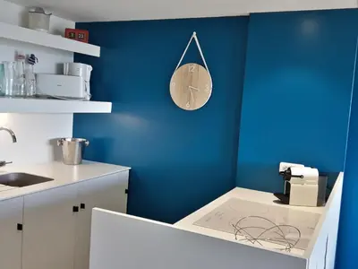 Cuisine ou kitchenette dans l'établissement Appartement rénové calme avec balcon, parking, wifi – 7/8 pers - FR-1-346-305