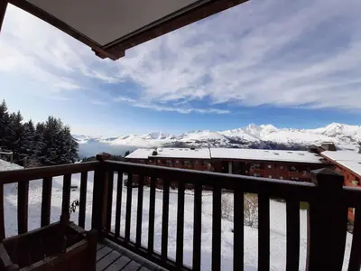 Vue générale sur la montagne ou vue sur la montagne depuis l'appartement