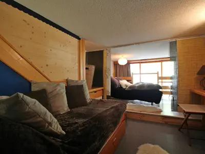 Coin salon dans l'établissement Duplex calme et agréable avec balcon aux Arcs 1800 - FR-1-346-337