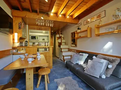 Coin salon dans l'établissement Duplex calme et agréable avec balcon aux Arcs 1800 - FR-1-346-337
