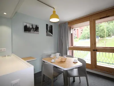 Un ou plusieurs lits dans un hébergement de l'établissement Studio rénové calme 5 pers · Balcon · Wi-Fi - FR-1-346-355