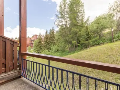 Jardin de l'établissement Duplex ski aux pieds avec balcon, 6 pers. - FR-1-346-405