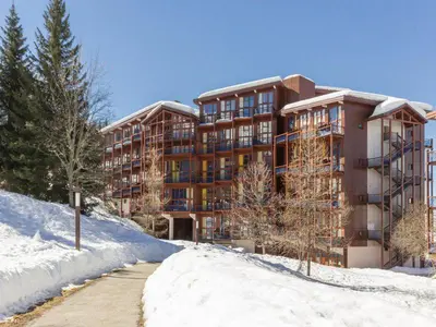 L'établissement Duplex confortable ski aux pieds avec balcon - FR-1-346-411 en hiver