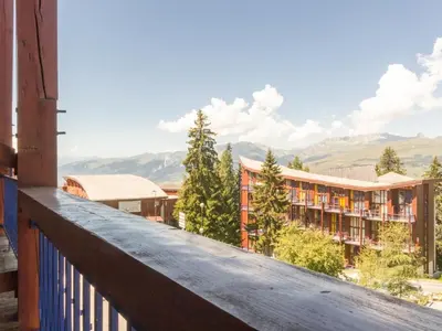 Vue générale sur la montagne ou vue sur la montagne depuis l'appartement