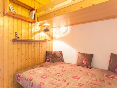Un ou plusieurs lits dans un hébergement de l'établissement Studio lumineux proche centre, balcon sud, 4 pers. - FR-1-346-445