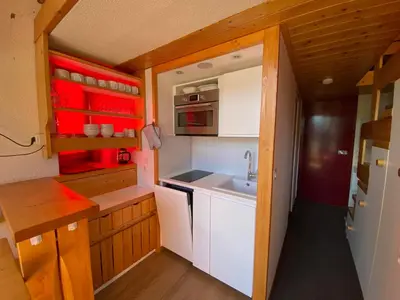 Cuisine ou kitchenette dans l'établissement Studio cosy à Les Arcs 1800, ski aux pieds, 4 pers. - FR-1-346-459