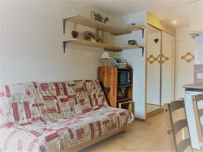 Cuisine ou kitchenette dans l'établissement Appartement 4 pers. Avec balcon au calme - FR-1-346-460