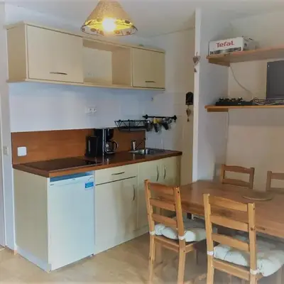 Appartement 4 pers. Avec balcon au calme - FR-1-346-460
