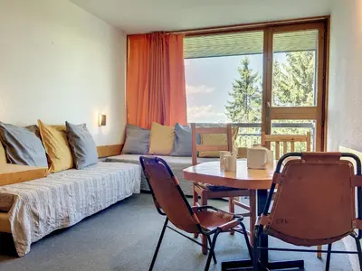 Coin salon dans l'établissement Appartement lumineux · 5 personnes · Balcon ensoleillé - FR-1-346-484