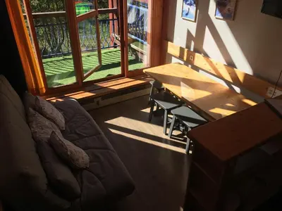 Coin salon dans l'établissement Duplex Calme avec Balcon, 6 pers, Les Arcs 1800 - FR-1-346-476