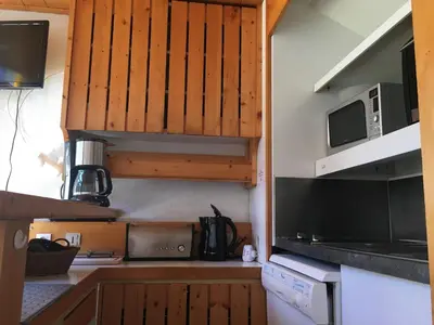 Cuisine ou kitchenette dans l'établissement Duplex Calme avec Balcon, 6 pers, Les Arcs 1800 - FR-1-346-476