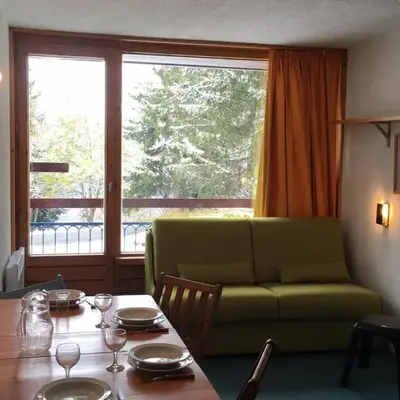 Studio confortable au pied des pistes avec balcon - FR-1-346-491