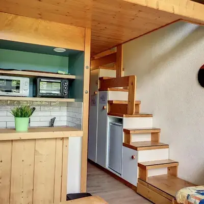 Studio mezzanine proche des pistes avec balcon et Wifi - FR-1-346-510