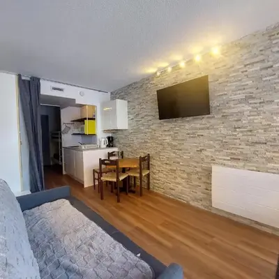 Studio calme proche pistes avec balcon et WIFI - FR-1-346-499