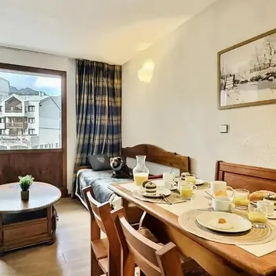 Résidence Hameau Du Borsat - Studio 4 personnes à Tignes au pied des pistes et proche des commerces dans le quartier du Val Claret. Appartement situé au pied MAE-2106