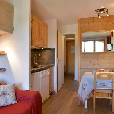 Studio confortable 4 pers · Ski aux pieds · Animaux admis - FR-1-181-2294
