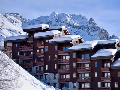 Vue générale sur la montagne ou vue sur la montagne depuis l'appartement